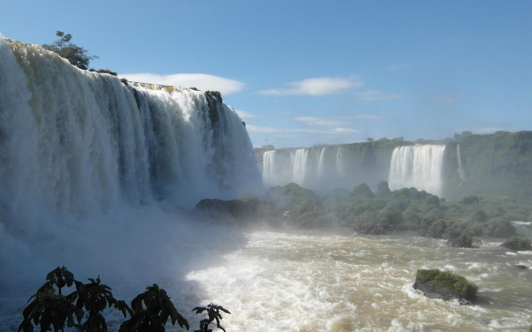 Foz do Iguaçu encanta e surpreende pela beleza e grandiosidade